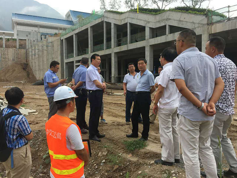 公司領(lǐng)導與相關(guān)單位對接階州廣場建設事宜