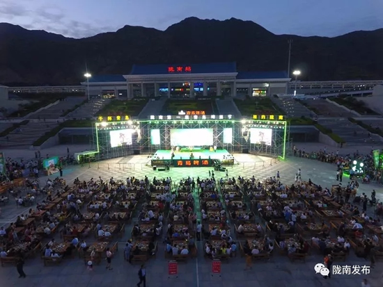 好嗨喲！隴南第一屆青島啤酒節(jié)開幕啦，為期8天